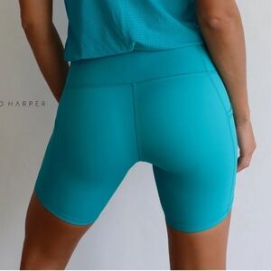 NWT Cleo harper spin short in teal size S